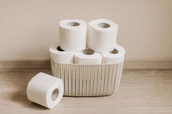 Mách Bạn Bỏ Giấy Vệ Sinh Vào Tủ Lạnh Để Khử Mùi Hiệu Quả
