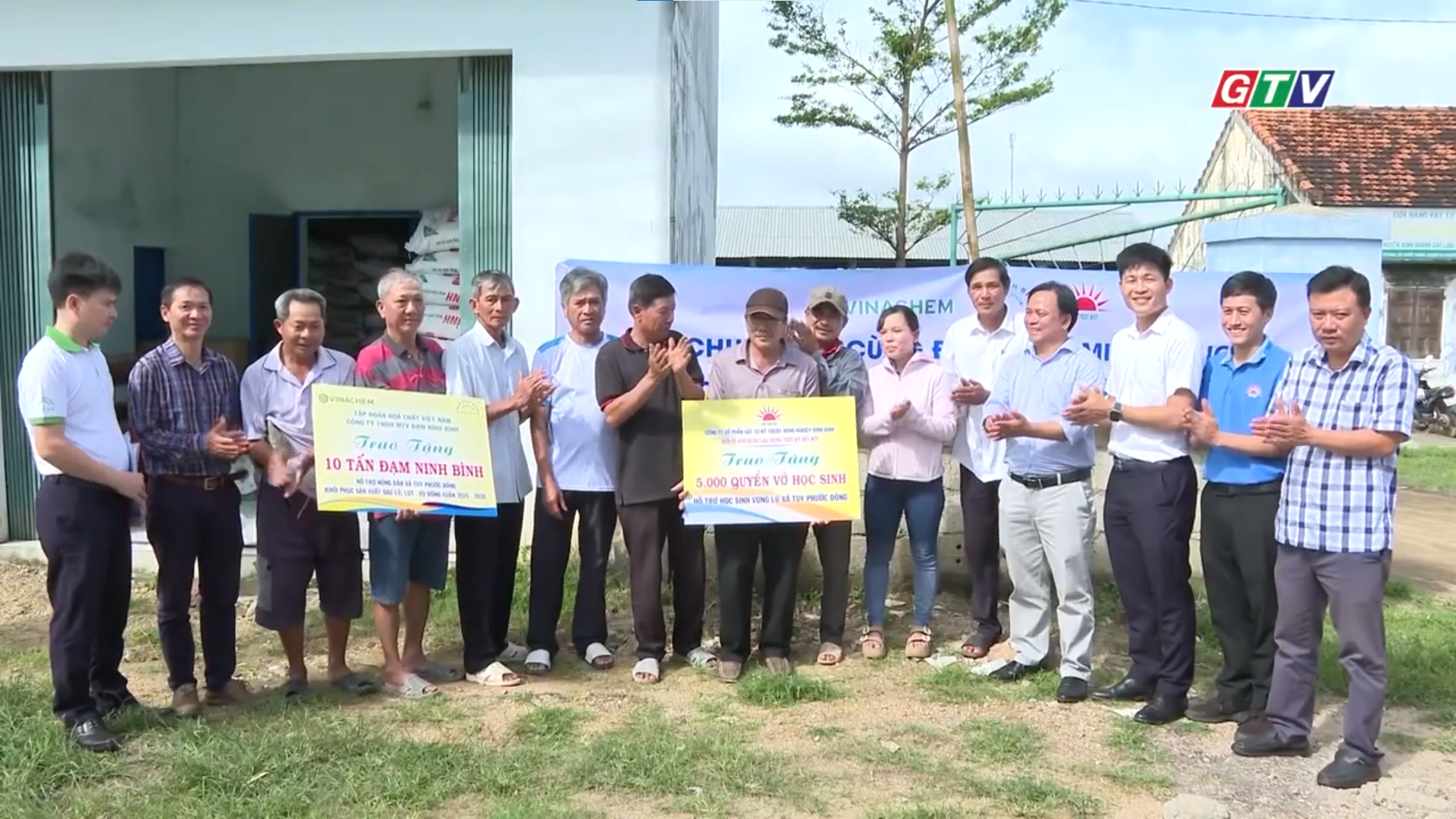 13.12 HO TRO NGUOI DAN VUNG BI THIET HAI NANG DO BAO LU