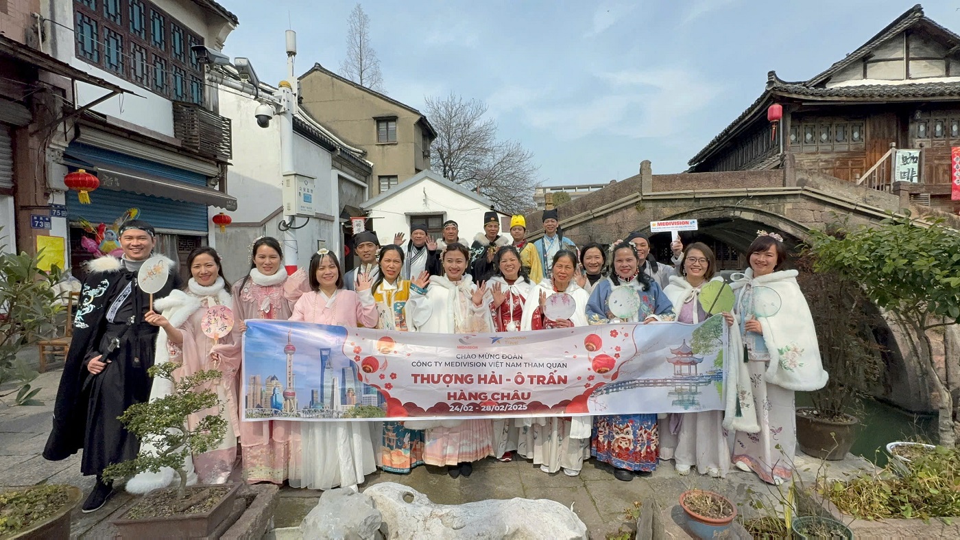 Chuyến du lịch và công tác tại Thượng Hải cùng các Bác sĩ nhãn khoa