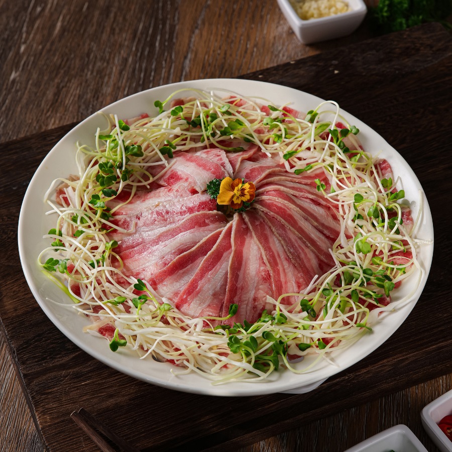 Ba chỉ bò hấp cải mầm