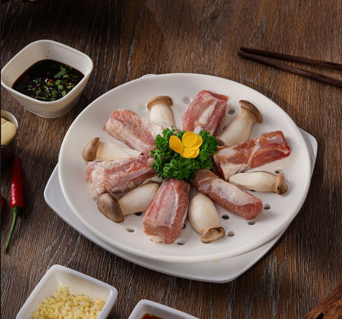 Sườn hấp nấm đùi gà baby - (Steamed Ribs with Baby King Oyster Mushrooms)