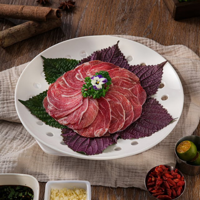 Má Đào Heo Hấp Tía Tô-(Steamed Pork Jowl with Perilla Leaves)
