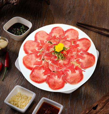 Lưỡi Bò hấp Xuyên Tiêu-(Steamed beef tongue infused with aromatic Sichuan peppercorns)