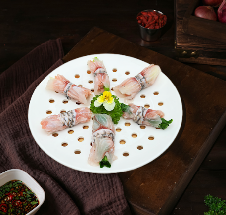 Cá Chẽm Cuộn Cải Rổ-(Seabass Rolled with Collard Greens)