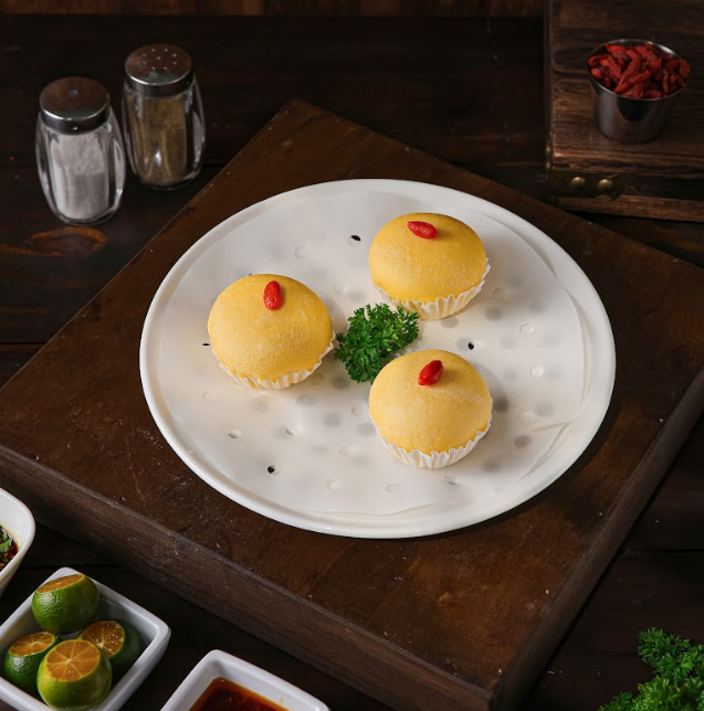 Bánh Bao Kim Sa - (Golden Lava Buns)